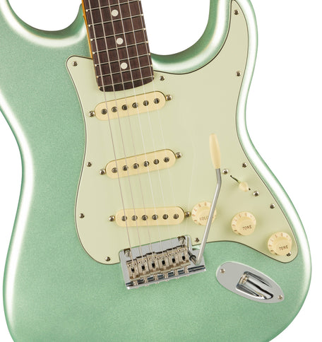 Fender American Professional II Stratocaster Mystic Surf Green