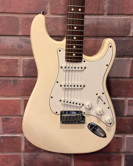 Fender AMSTDSTRATUSD Used AM Std Strat Electric Guitar