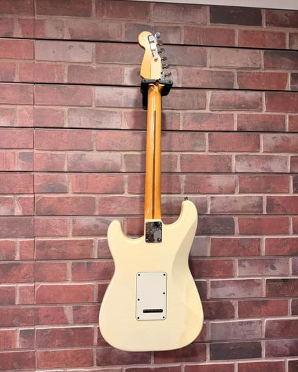 Fender AMSTDSTRATUSD Used AM Std Strat Electric Guitar