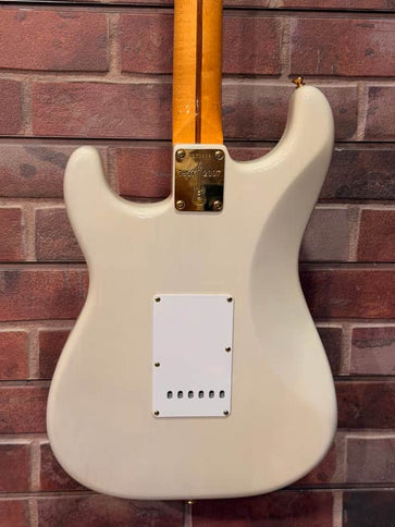 Fender 57LESTRATUSD Used AM Vintage 1957 Ltd Edition Commermorative Strat Electric Guitar