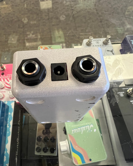 Foxgear Knee Trembler Tremolo Pedal