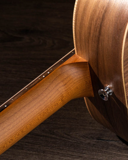 Taylor Baby Taylor Acoustic-Electric Guitar
 Walnut