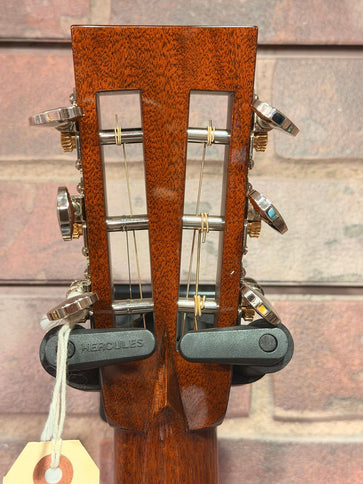 Collings 001MH 12-Fret Mahogany Top w/Case