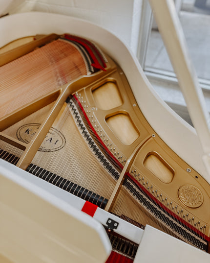 Kawai GL-10 5'0" Baby Grand Piano | Polished White