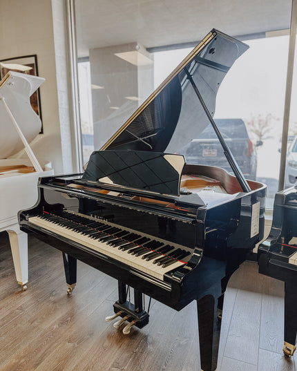 Kawai GL-30 5'5" Grand Piano | Ebony Satin