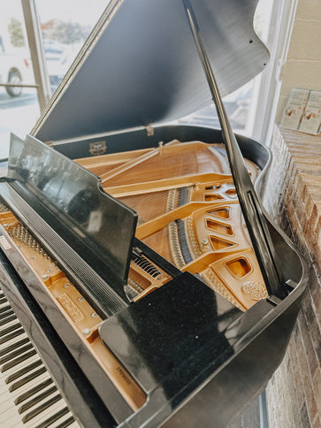Kawai KG-2C Grand Piano Ebony Satin