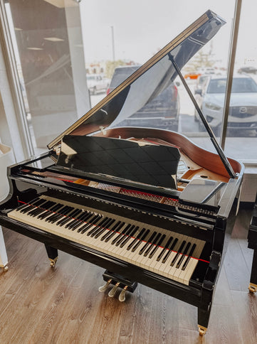 Kawai GL-30 5'5" Grand Piano | Ebony Satin