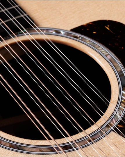 Taylor 454ce 12-String Acoustic-Electric Guitar Natural