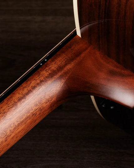 Taylor Gold Label 712e
