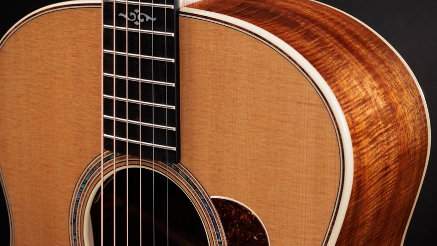 Taylor Gold Label 814e Hawaiian Koa Golden Brown Sunburst Top Natural Back/Sides