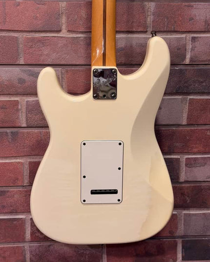 Fender AMSTDSTRATUSD Used AM Std Strat Electric Guitar
