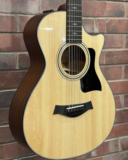 Taylor 352ce 12-String Acoustic-Electric Guitar