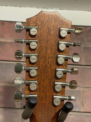 Taylor 352ce 12-String Acoustic-Electric Guitar