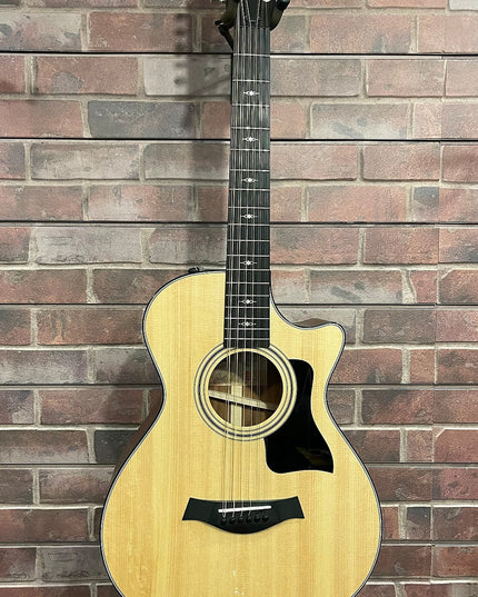 Taylor 352ce 12-String Acoustic-Electric Guitar