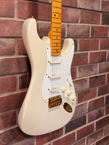 Fender 57LESTRATUSD Used AM Vintage 1957 Ltd Edition Commermorative Strat Electric Guitar
