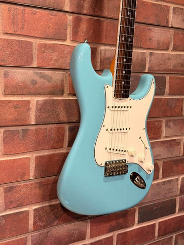Fender 0117700897 Eric Johnson Stratocaster, Rosewood Fingerboard, Tropical Turquoise