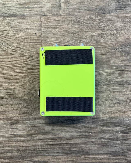 Fuzzrocious Used Playing Mantis Pedal